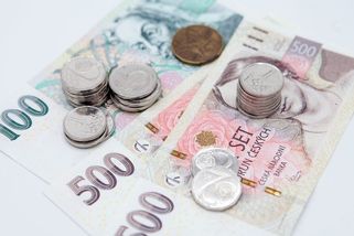 „Černí pasažéři“ s jízdenkou v telefonu - Médium.cz